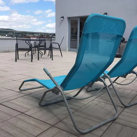 New Stylish With Terrace *